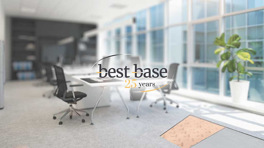 Estillon vraagt aandacht voor het 25-jarig bestaan van zijn Best Base-collectie. Banner bestbase 25y