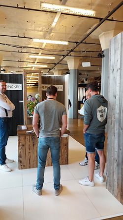 Plancker toont historisch hout, dat ook in vloeren kan worden toegepast. Plancker toont