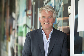 Harry Bijl vindt de retail al meer dan veertig jaar een boeiende werkomgeving en deelt graag zijn ervaringen. Harry-Bijl