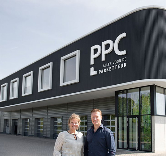 Aandeelhouders en directieleden Lisa en Peter Klaassen blijven samen met de overige leden van het managementteam de directie voeren. (foto: PPC) Aandeelhouders en directieleden