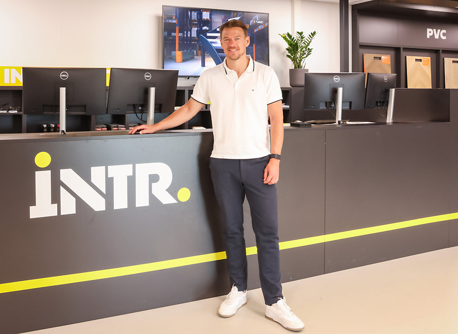 Simon Kraaijeveld is sinds juni Commercieel Manager bij INTR. Simon Kraaijeveld INTR